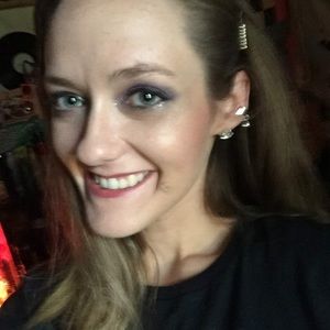 Meet your Posher, Teela